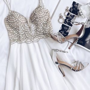 White wedding/prom dress from Lulu’s size 2